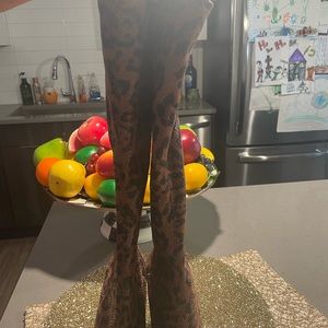 Charles David leapord   boots